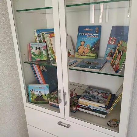 Holiday home -stadthaus Ida- Mit Grosser Dachterasse, Am Schlosspark, Luftkurort Kisslegg, Boxspringbetten, Kaffeevollautomat, Smarttv, Familienfreundlich, Grosszuegig, Zentral Kisslegg