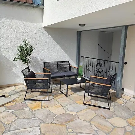 Tatil Evi -stadthaus Ida- Mit Grosser Dachterasse, Am Schlosspark, Luftkurort Kisslegg, Boxspringbetten, Kaffeevollautomat, Smarttv, Familienfreundlich, Grosszuegig, Zentral *