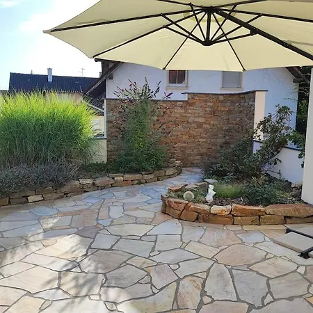 -stadthaus Ida- Mit Grosser Dachterasse, Am Schlosspark, Luftkurort Kisslegg, Boxspringbetten, Kaffeevollautomat, Smarttv, Familienfreundlich, Grosszuegig, Zentral * Kißlegg