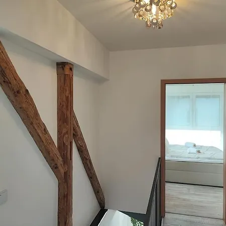 Holiday home -stadthaus Ida- Mit Grosser Dachterasse, Am Schlosspark, Luftkurort Kisslegg, Boxspringbetten, Kaffeevollautomat, Smarttv, Familienfreundlich, Grosszuegig, Zentral