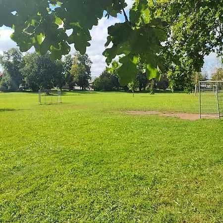 -stadthaus Ida- Mit Grosser Dachterasse, Am Schlosspark, Luftkurort Kisslegg, Boxspringbetten, Kaffeevollautomat, Smarttv, Familienfreundlich, Grosszuegig, Zentral