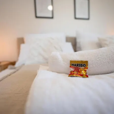 -stadthaus Ida- Mit Grosser Dachterasse, Am Schlosspark, Luftkurort Kisslegg, Boxspringbetten, Kaffeevollautomat, Smarttv, Familienfreundlich, Grosszuegig, Zentral *