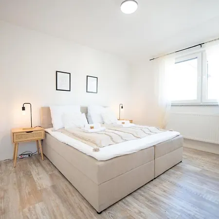 -stadthaus Ida- Mit Grosser Dachterasse, Am Schlosspark, Luftkurort Kisslegg, Boxspringbetten, Kaffeevollautomat, Smarttv, Familienfreundlich, Grosszuegig, Zentral Holiday home *