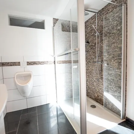 -stadthaus Ida- Mit Grosser Dachterasse, Am Schlosspark, Luftkurort Kisslegg, Boxspringbetten, Kaffeevollautomat, Smarttv, Familienfreundlich, Grosszuegig, Zentral