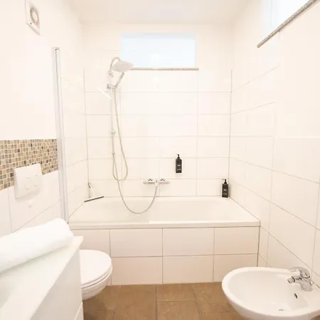 -stadthaus Ida- Mit Grosser Dachterasse, Am Schlosspark, Luftkurort Kisslegg, Boxspringbetten, Kaffeevollautomat, Smarttv, Familienfreundlich, Grosszuegig, Zentral Holiday home